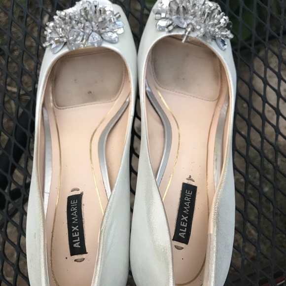 silver heels - Picture 4 of 4